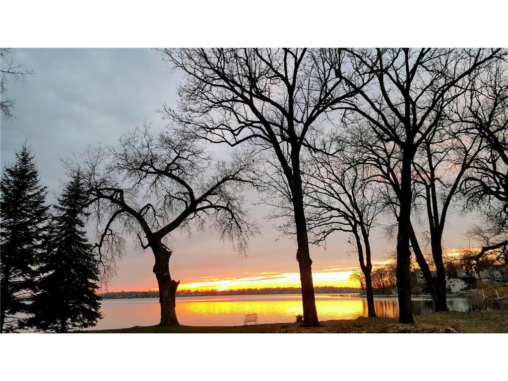 3995 N Shore Drive Orono MN 55364 - Lake Minnetonka 7060360 image2