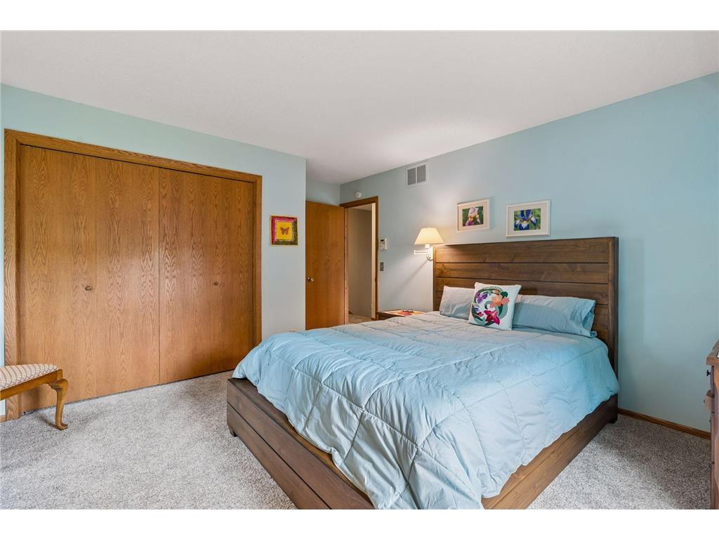 3996 Woodview Drive Vadnais Heights MN 55127 7081870 image20