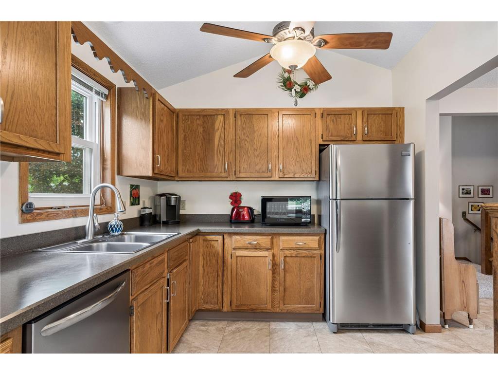 3996 Woodview Drive Vadnais Heights MN 55127 7081870 image8