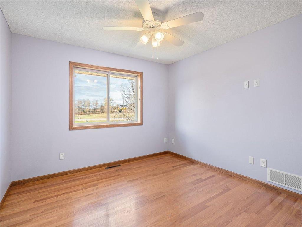 4 Egret Lane Elysian MN 56028 6816437 image18