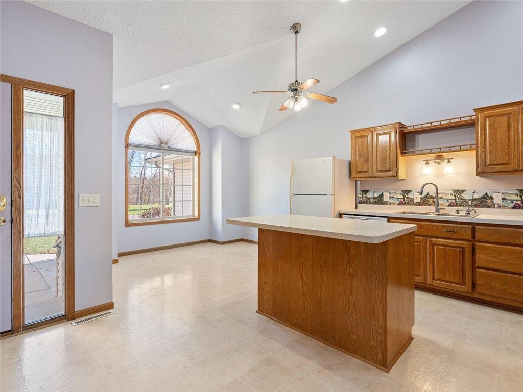 4 Egret Lane Elysian MN 56028 6816437 image4