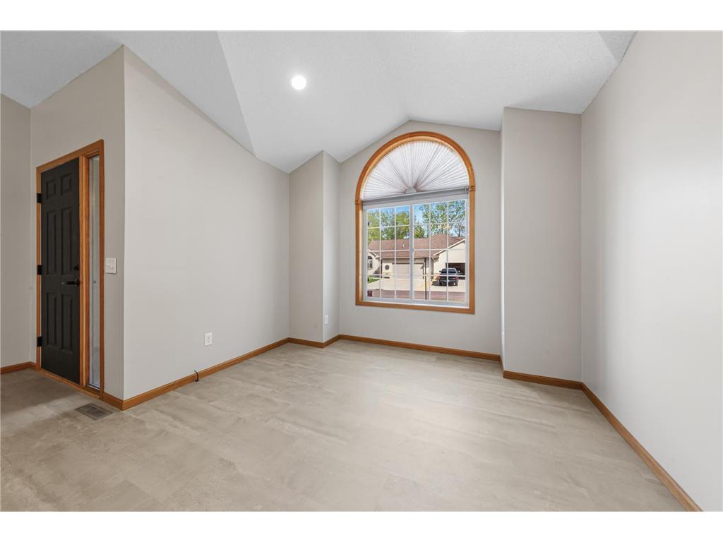 4 Egret Lane Elysian MN 56028 7074166 image4