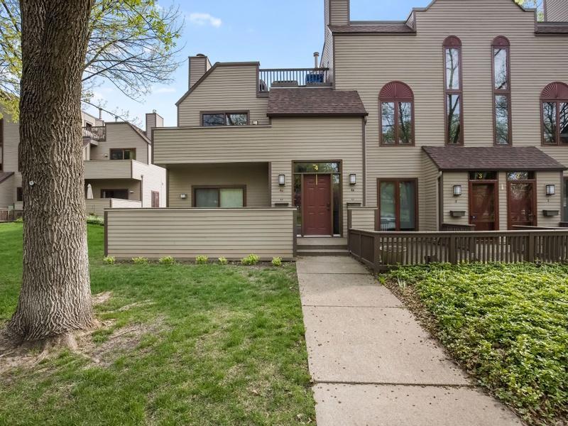 4 Irvine Park 4A, Saint Paul, MN 55102 MLS 5750154 Edina Realty