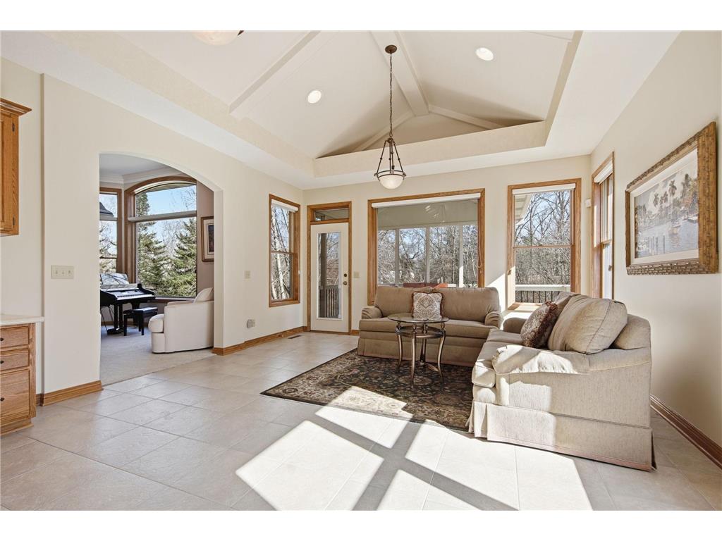4 Pearson Place North Oaks MN 55127 7052099 image24