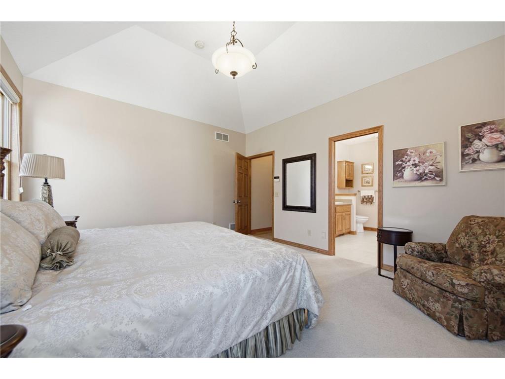 4 Pearson Place North Oaks MN 55127 7052099 image33