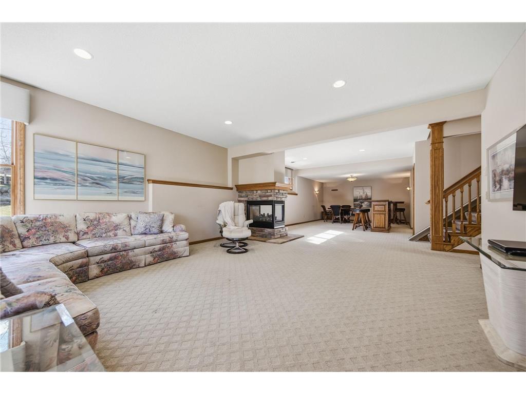 4 Pearson Place North Oaks MN 55127 7052099 image38