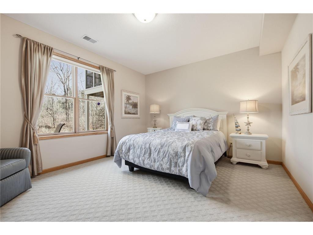 4 Pearson Place North Oaks MN 55127 7052099 image44
