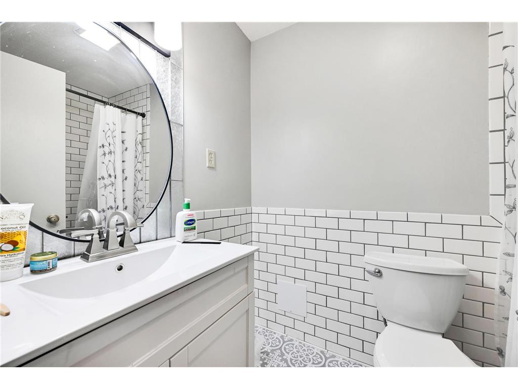 4 Pine Tree Drive #110 Arden Hills MN 55112 7018835 image23