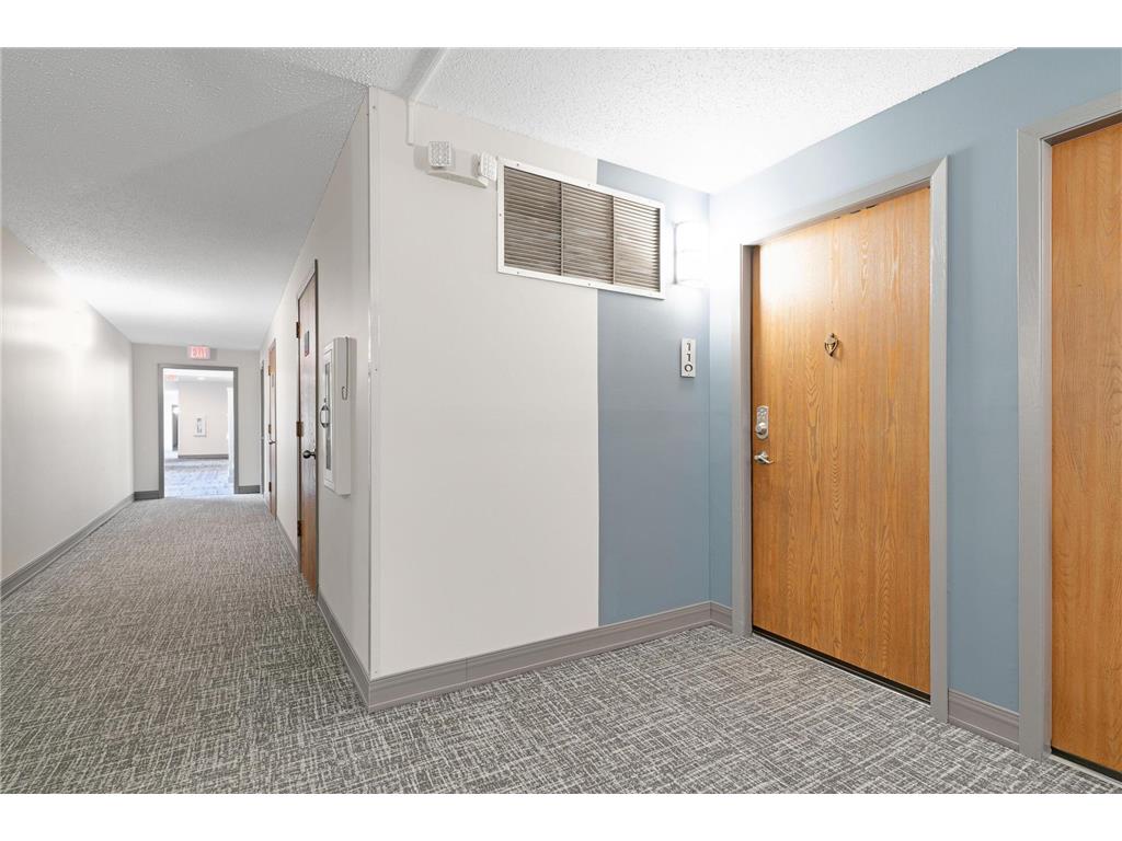 4 Pine Tree Drive #110 Arden Hills MN 55112 7018835 image6