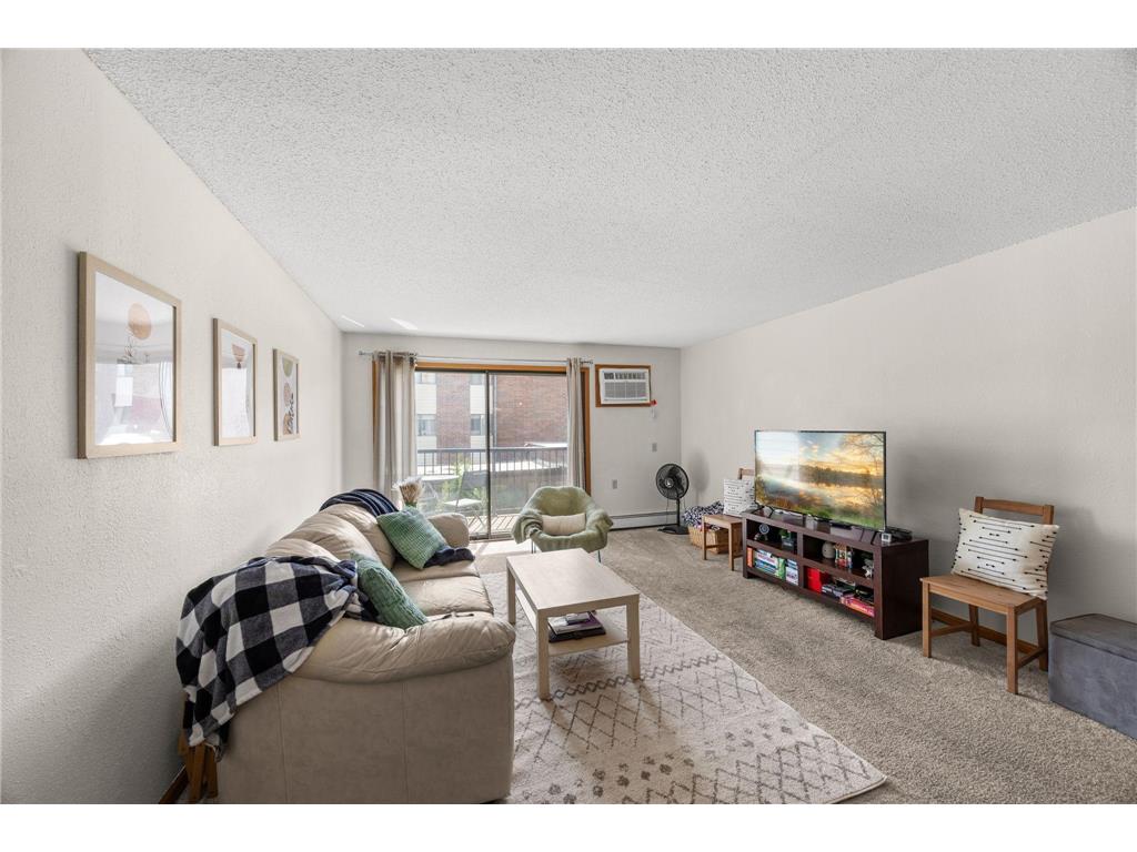 4 Pine Tree Drive #212 Arden Hills MN 55112 7084643 image3