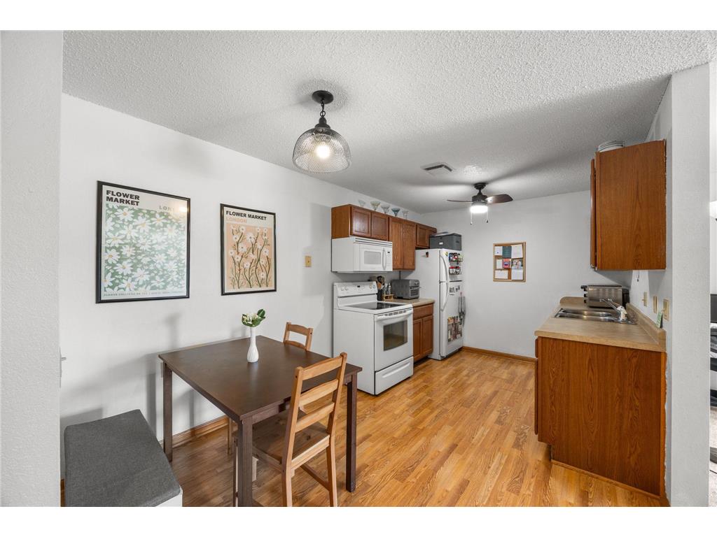 4 Pine Tree Drive #212 Arden Hills MN 55112 7084643 image6