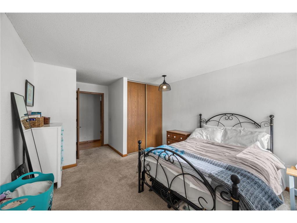 4 Pine Tree Drive #212 Arden Hills MN 55112 7084643 image9