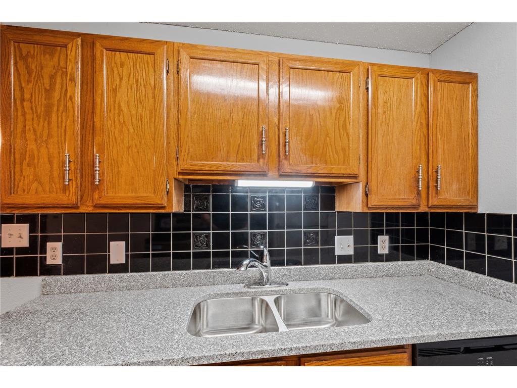 4 Pine Tree Drive #223 Arden Hills MN 55112 6826319 image6