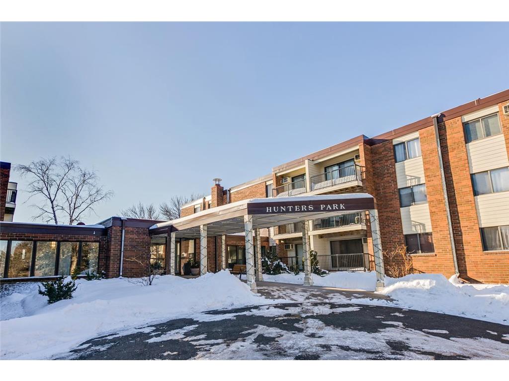 4 Pine Tree Drive 232, Arden Hills, MN 55112 MLS 6314179 Edina Realty