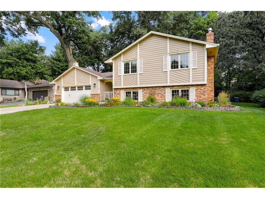 4 Pleasant View Lane, Circle Pines, MN, 55014 MLS 6405390 Edina Realty