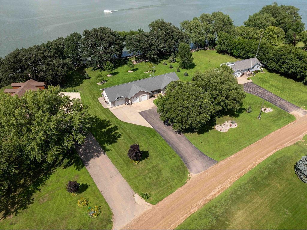 4 S Fox Lake Drive E Manyaska Twp MN 56171 - Fox 7071856 image8