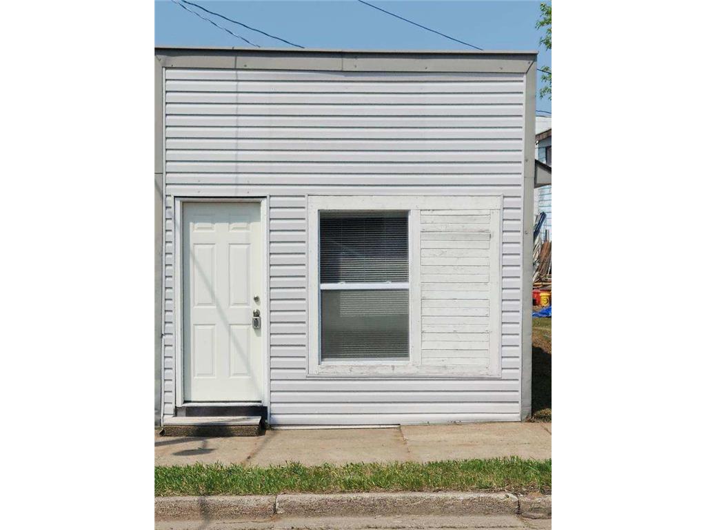 4 W Center Avenue Mcgregor MN 55760 6378656 image1