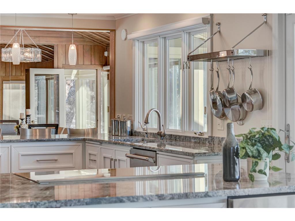 4 W Shore Road North Oaks MN 55127 - Gilfillan 6805797 image10