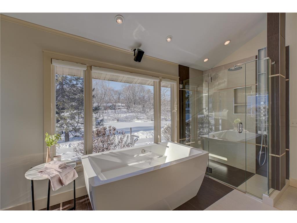 4 W Shore Road North Oaks MN 55127 - Gilfillan 6805797 image34