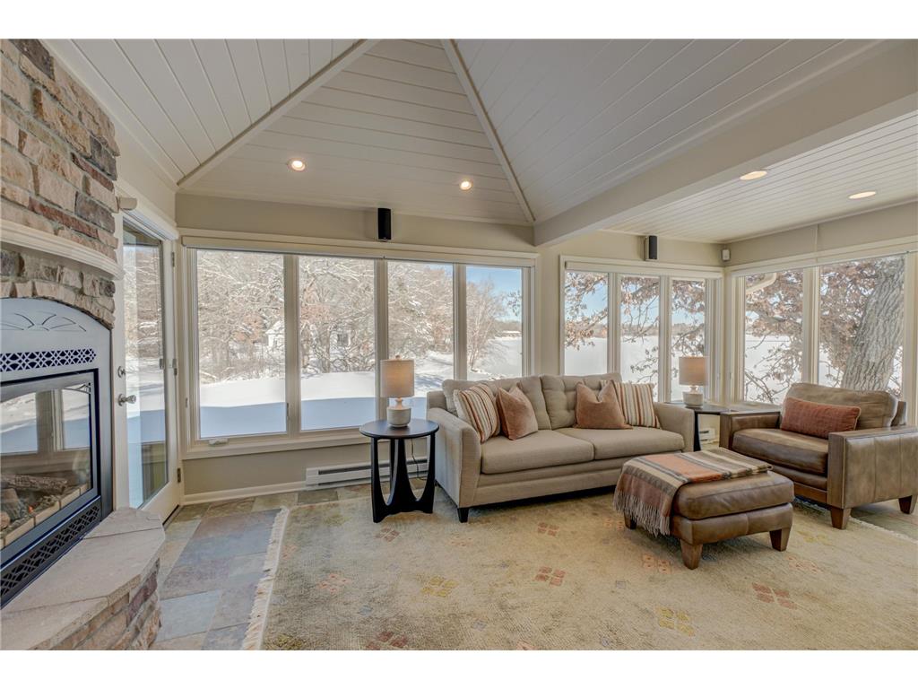 4 W Shore Road North Oaks MN 55127 - Gilfillan 6805797 image36