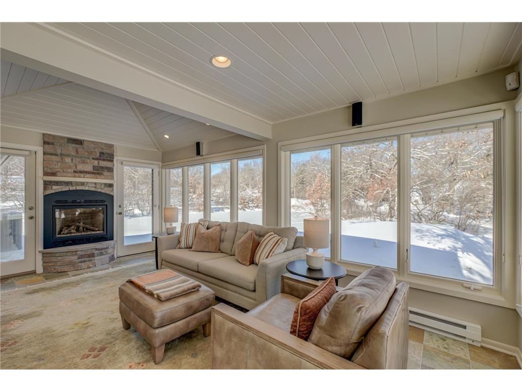 4 W Shore Road North Oaks MN 55127 - Gilfillan 6805797 image41