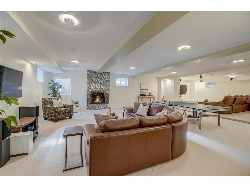 4 W Shore Road North Oaks MN 55127 - Gilfillan 6805797 image46