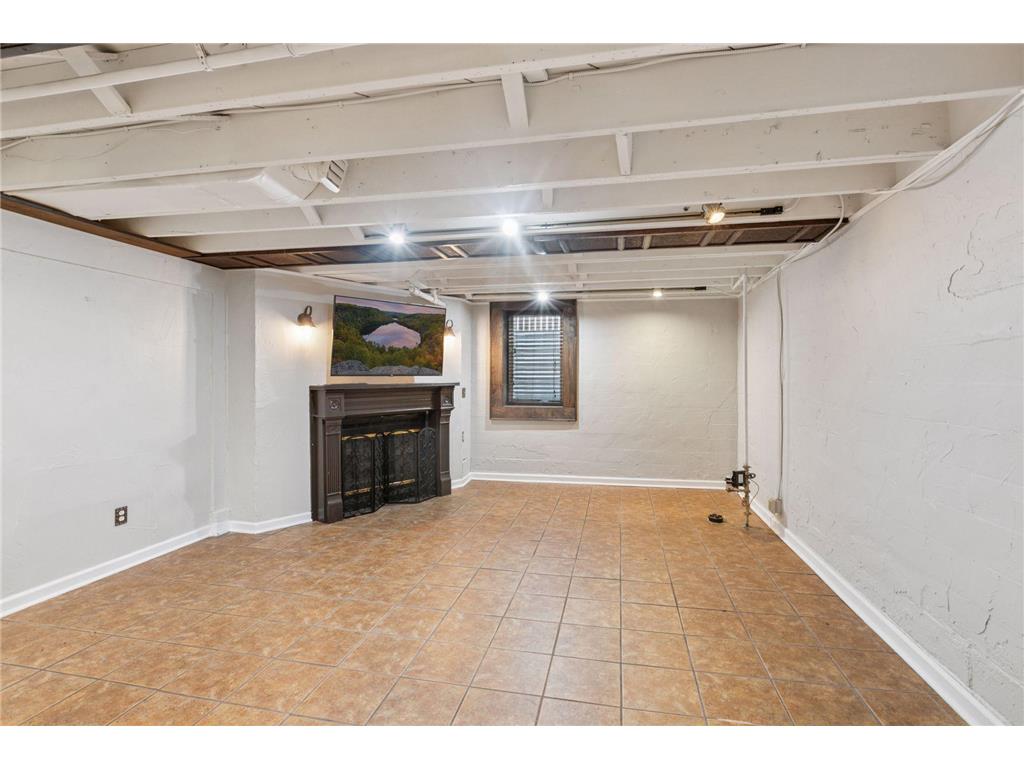 40 Penn Avenue S Minneapolis MN 55405 7015950 image23