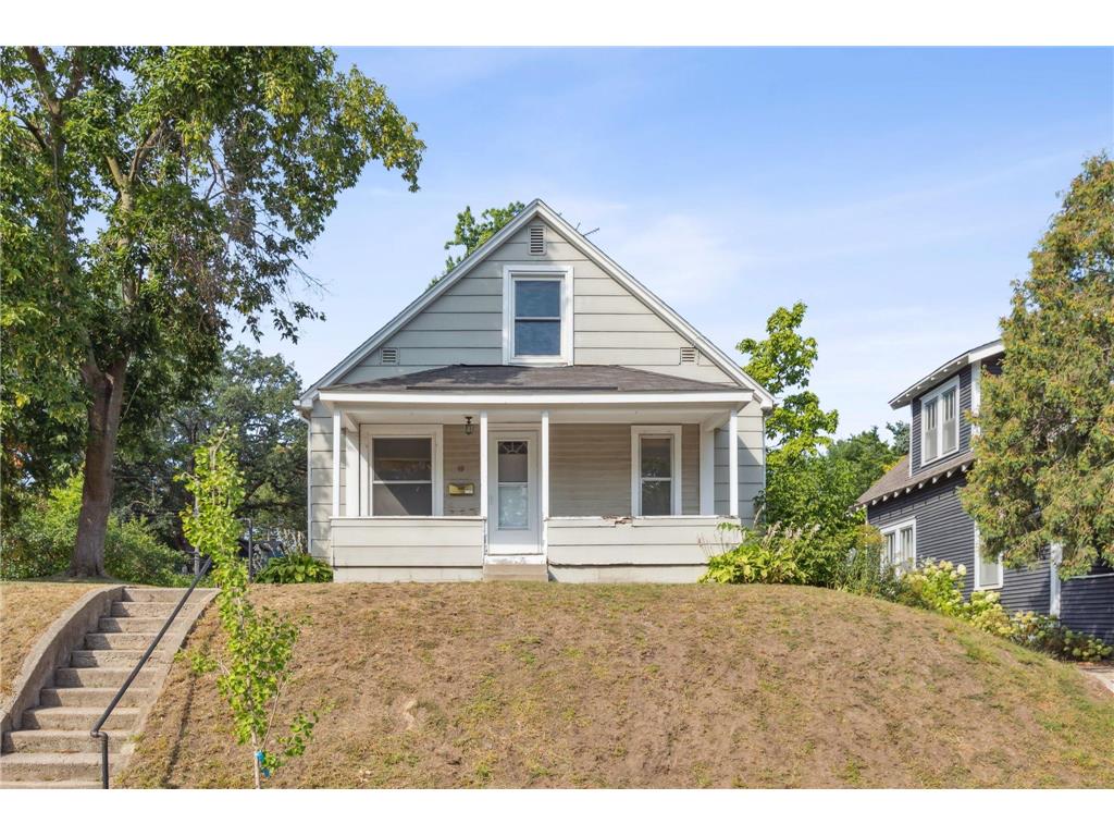 40 Queen Avenue S Minneapolis MN 55405 6426851 image1