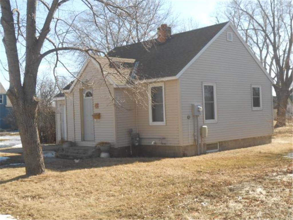 40 River Avenue, Windom, MN 56101 MLS 6165428 Edina Realty