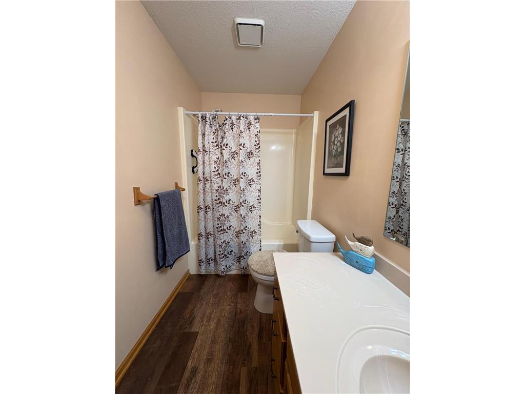 40 W Broadway Plainview MN 55964 6719643 image33