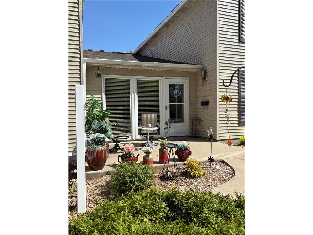 40 W Broadway Plainview MN 55964 6719643 image4