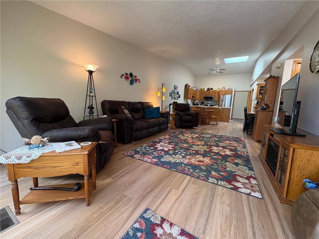 40 W Broadway Plainview MN 55964 6719643 image7