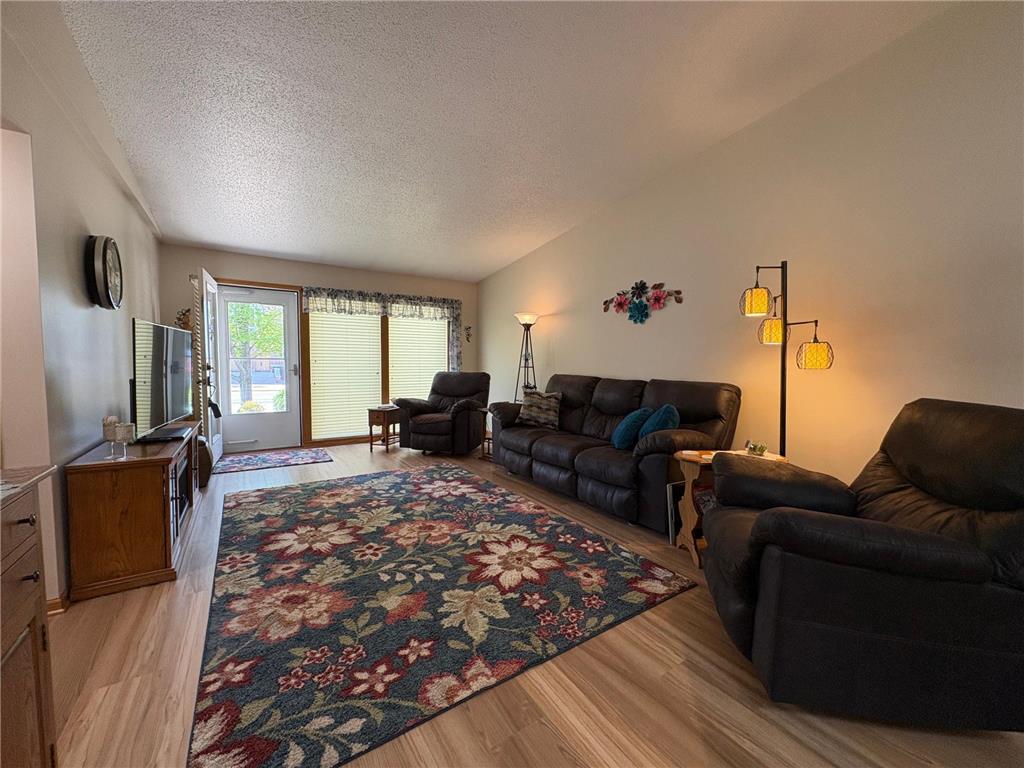 40 W Broadway Plainview MN 55964 6719643 image9