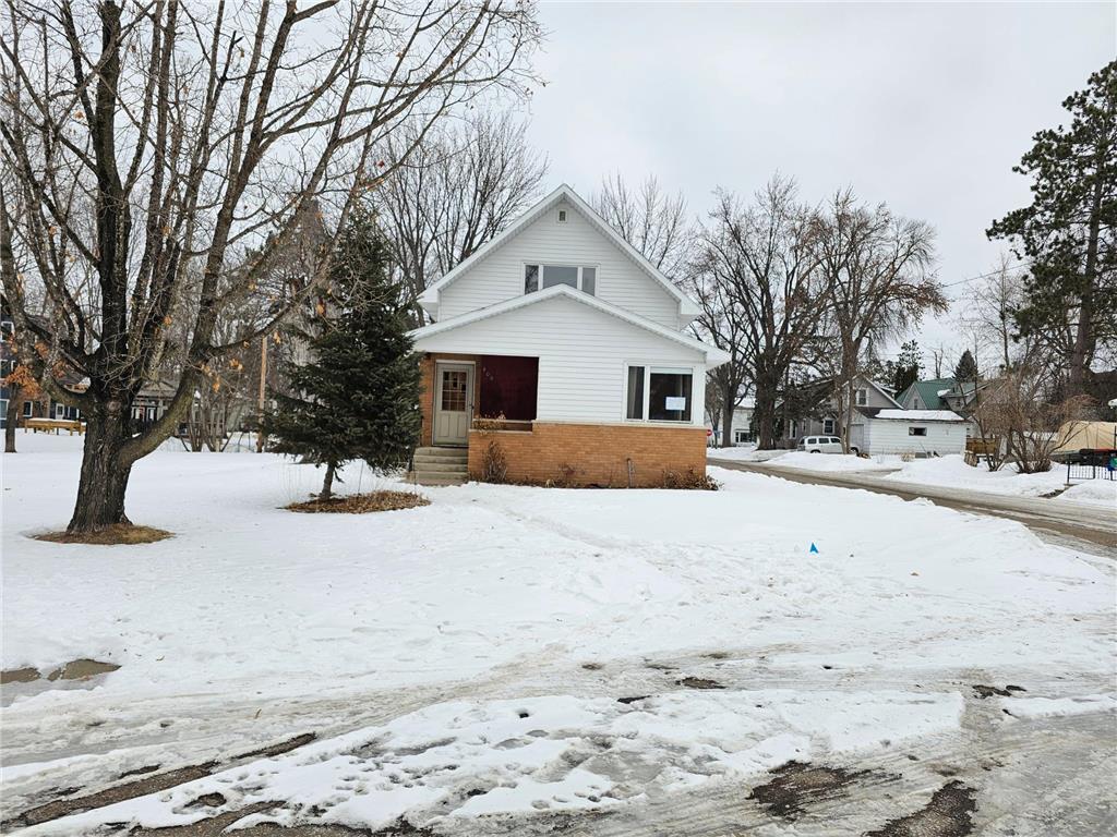 400 2nd Street SW Braham MN 55006 7020706 image1