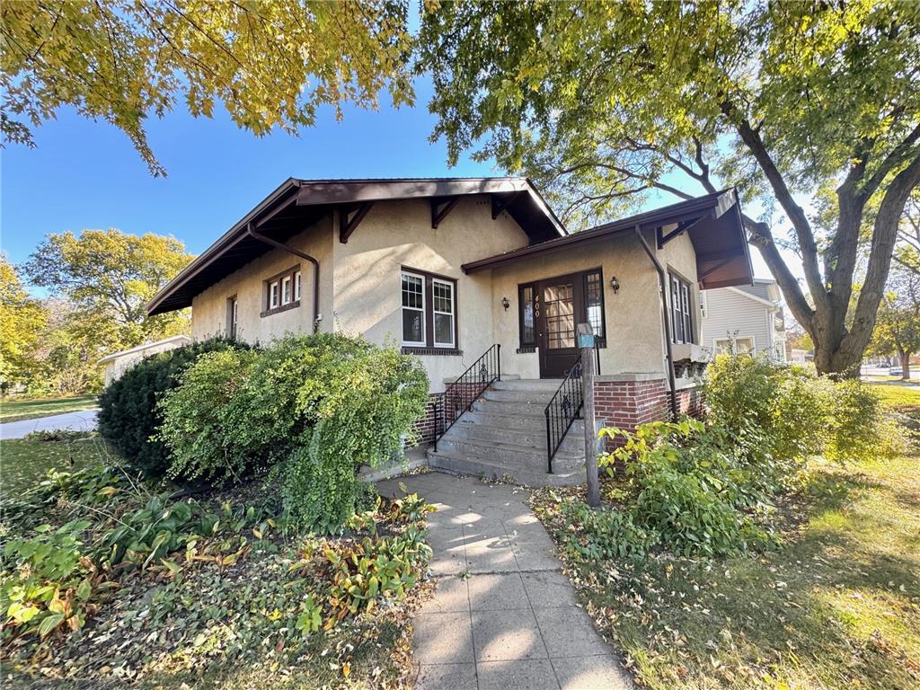 400 4th Street N Marshall MN 56258 6800359 image1