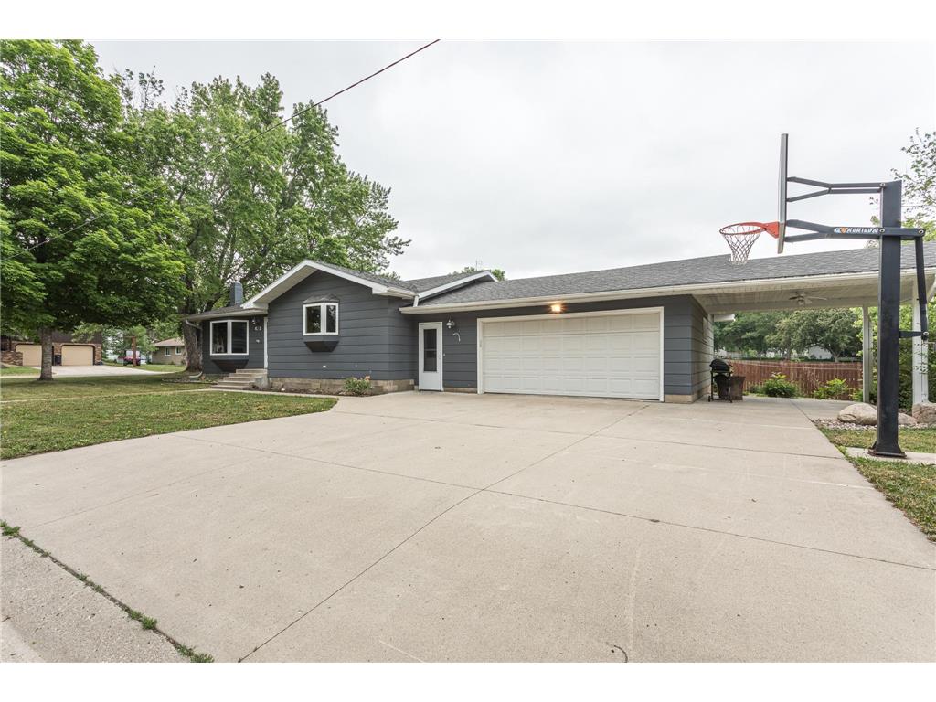 400 6th Avenue SE Pelican Rapids MN 56572 6385820 image1