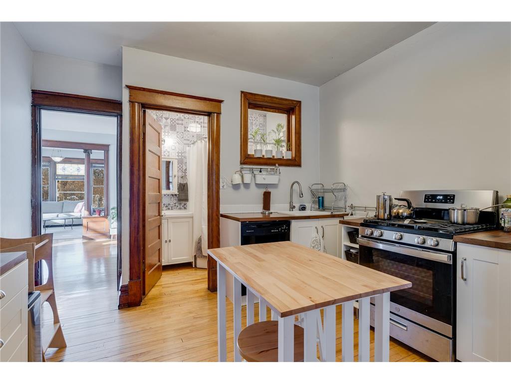 400 8th Avenue NE #1 Minneapolis MN 55413 6755325 image1