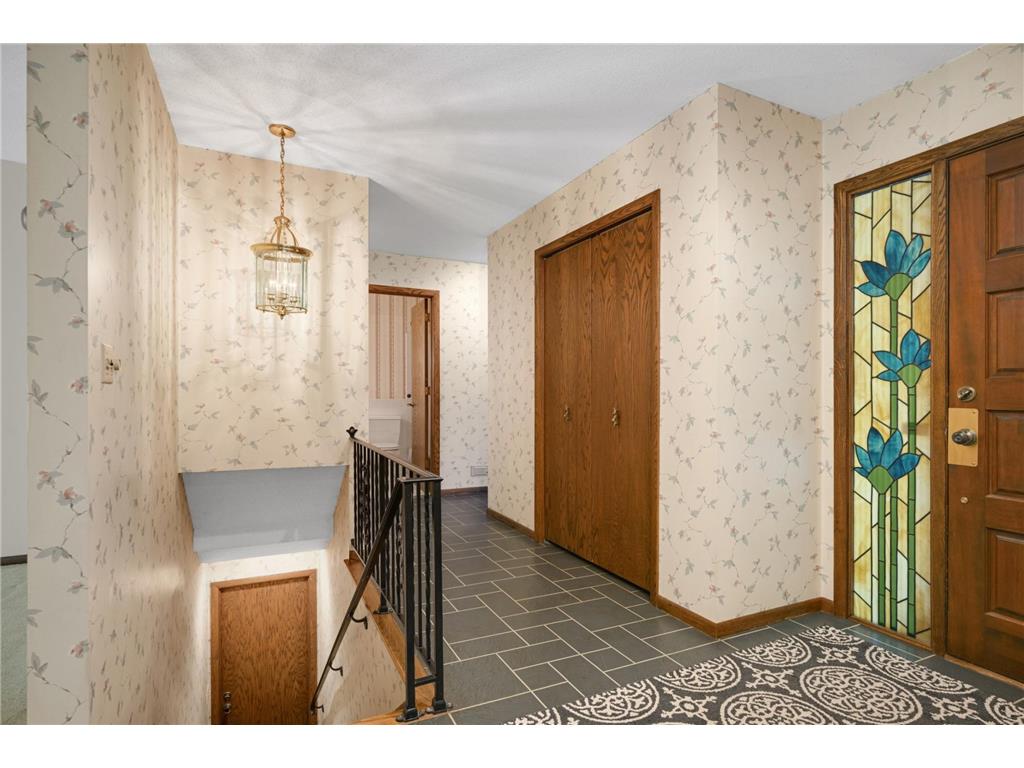 400 Cimarron Circle Chanhassen MN 55317 - Lotus Lake 7061895 image10