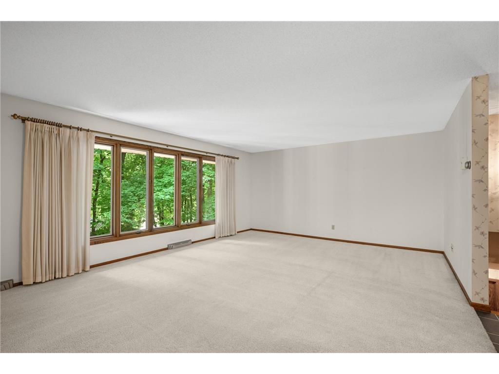 400 Cimarron Circle Chanhassen MN 55317 - Lotus Lake 7061895 image12