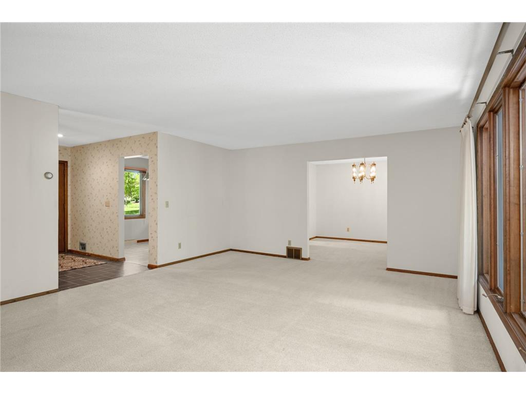 400 Cimarron Circle Chanhassen MN 55317 - Lotus Lake 7061895 image15