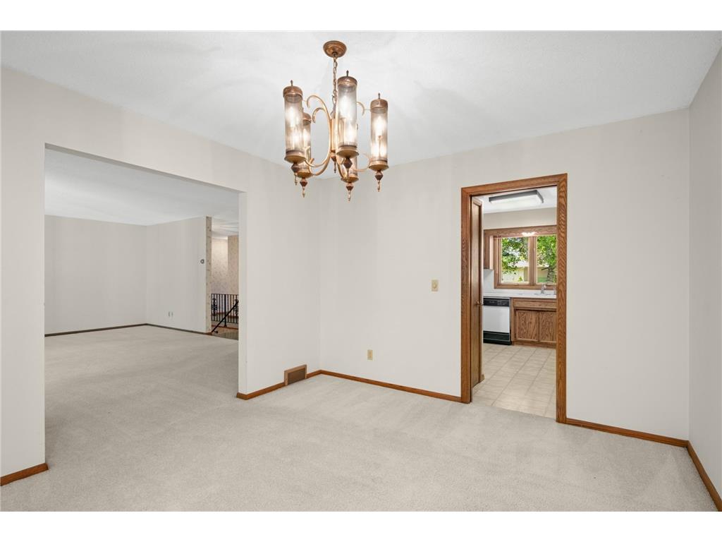 400 Cimarron Circle Chanhassen MN 55317 - Lotus Lake 7061895 image21