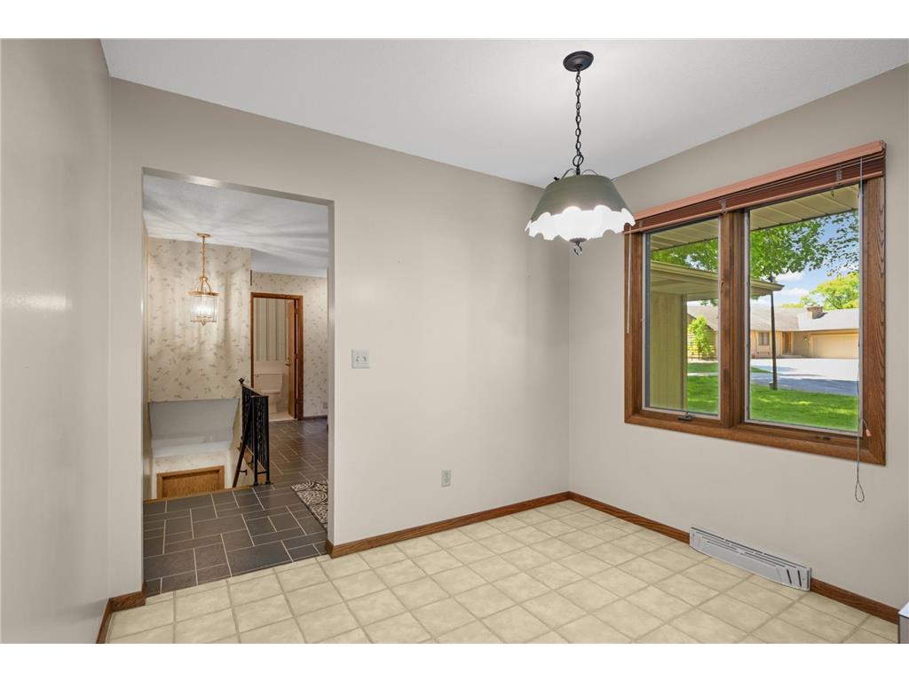400 Cimarron Circle Chanhassen MN 55317 - Lotus Lake 7061895 image27