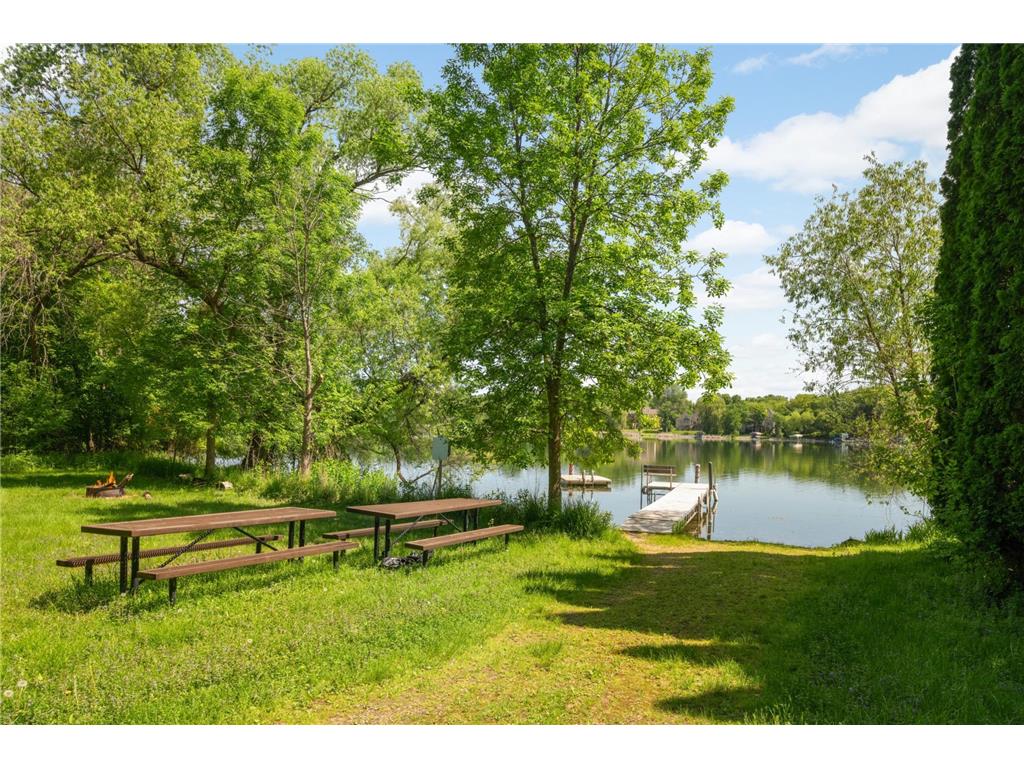 400 Cimarron Circle Chanhassen MN 55317 - Lotus Lake 7061895 image3