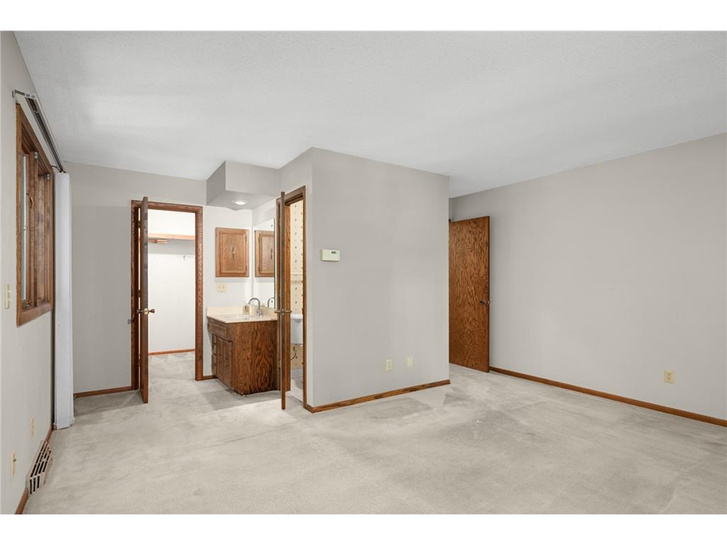 400 Cimarron Circle Chanhassen MN 55317 - Lotus Lake 7061895 image30