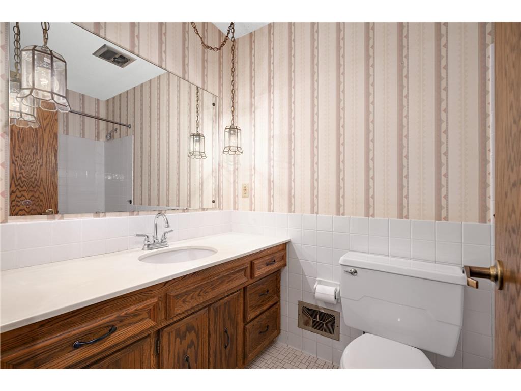 400 Cimarron Circle Chanhassen MN 55317 - Lotus Lake 7061895 image35