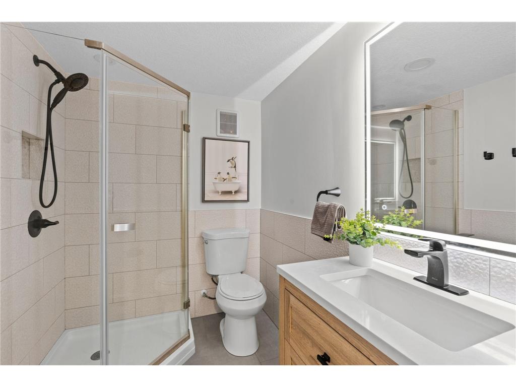 400 Decatur Avenue N Golden Valley MN 55427 7096955 image58