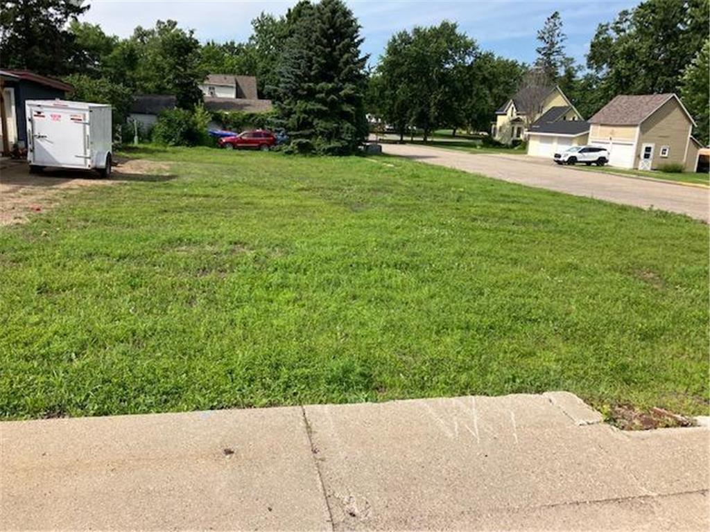 400 Douglas Avenue Henning MN 56551 6752901 image1