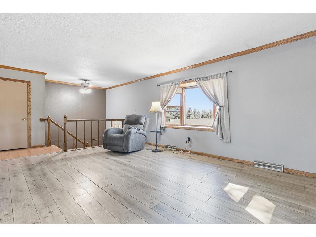 400 E Southview Drive Marshall MN 56258 7074815 image12