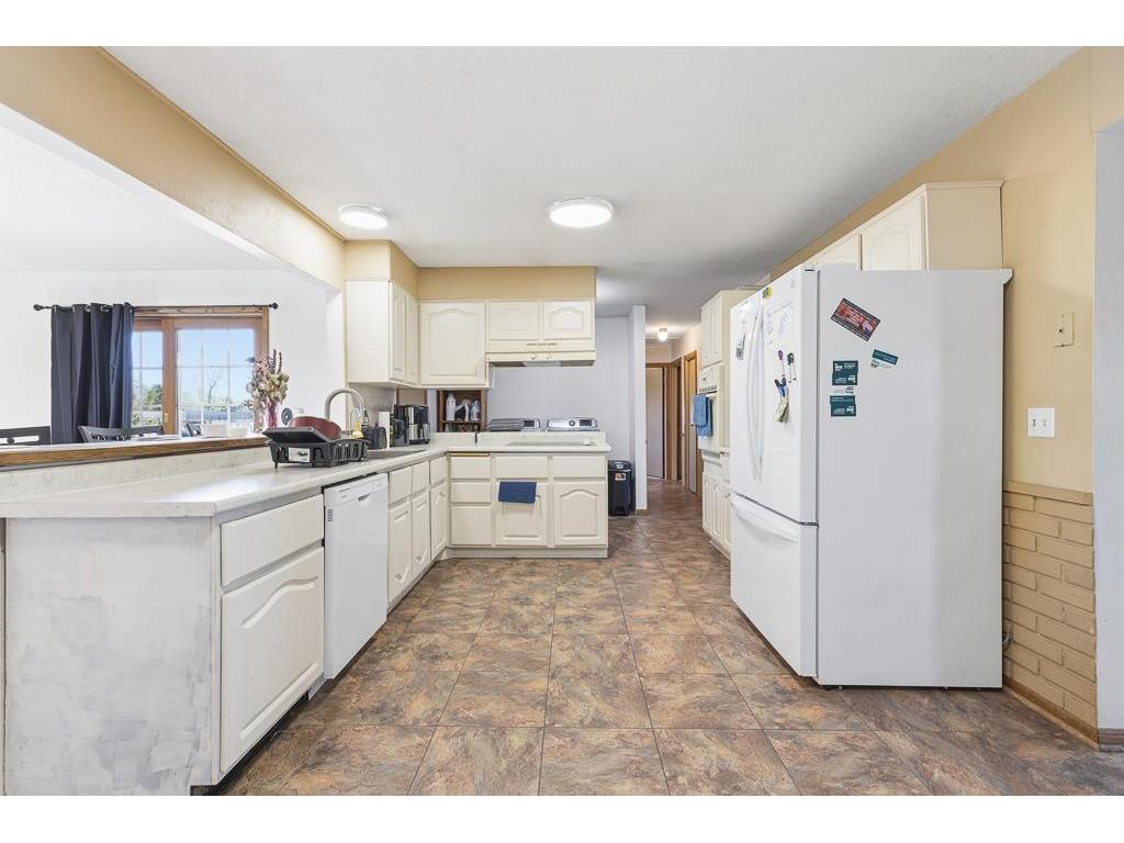 400 E Southview Drive Marshall MN 56258 7074815 image15