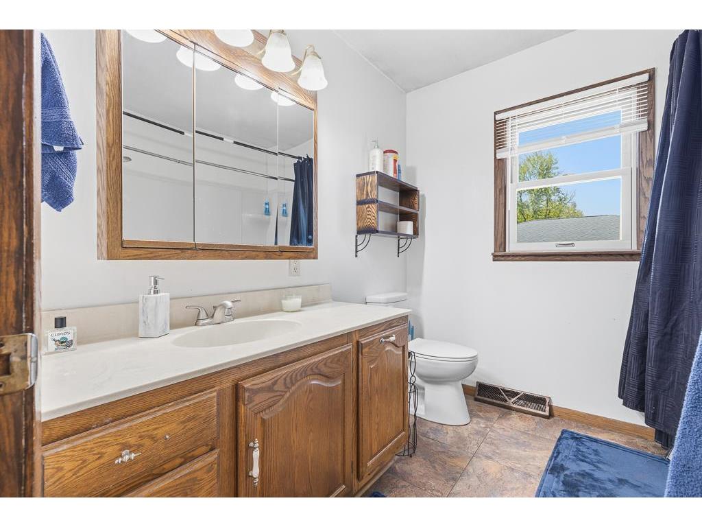 400 E Southview Drive Marshall MN 56258 7074815 image22